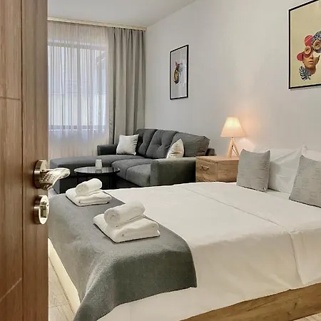 Spacious & Cozy 2 Bed Apartment With Work Space & Fast Wi-Fi Stara Zagora Exterior photo