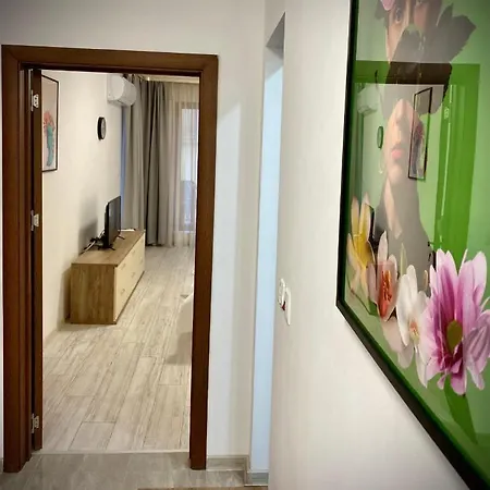 Spacious & Cozy 2 Bed Apartment With Work Space & Fast Wi-Fi Stara Zagora Exterior photo